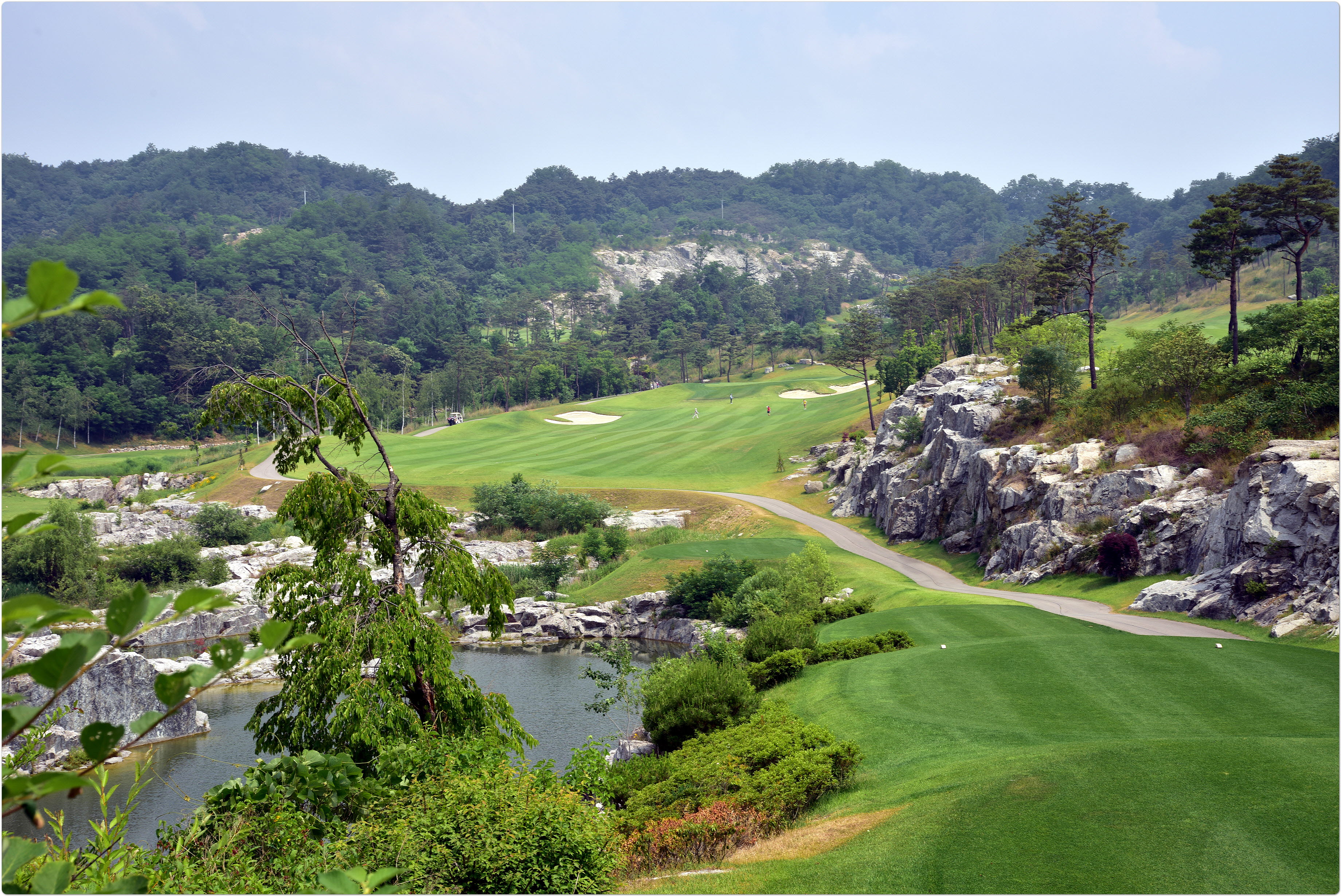 32cb302628ce25f88bad5e6e91badf35_1618382