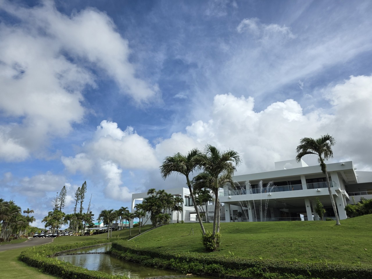 4b4935e2837448611dfbc2b0d5723352_1761123